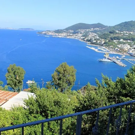 Appartamento In Collina E Vista Mare *